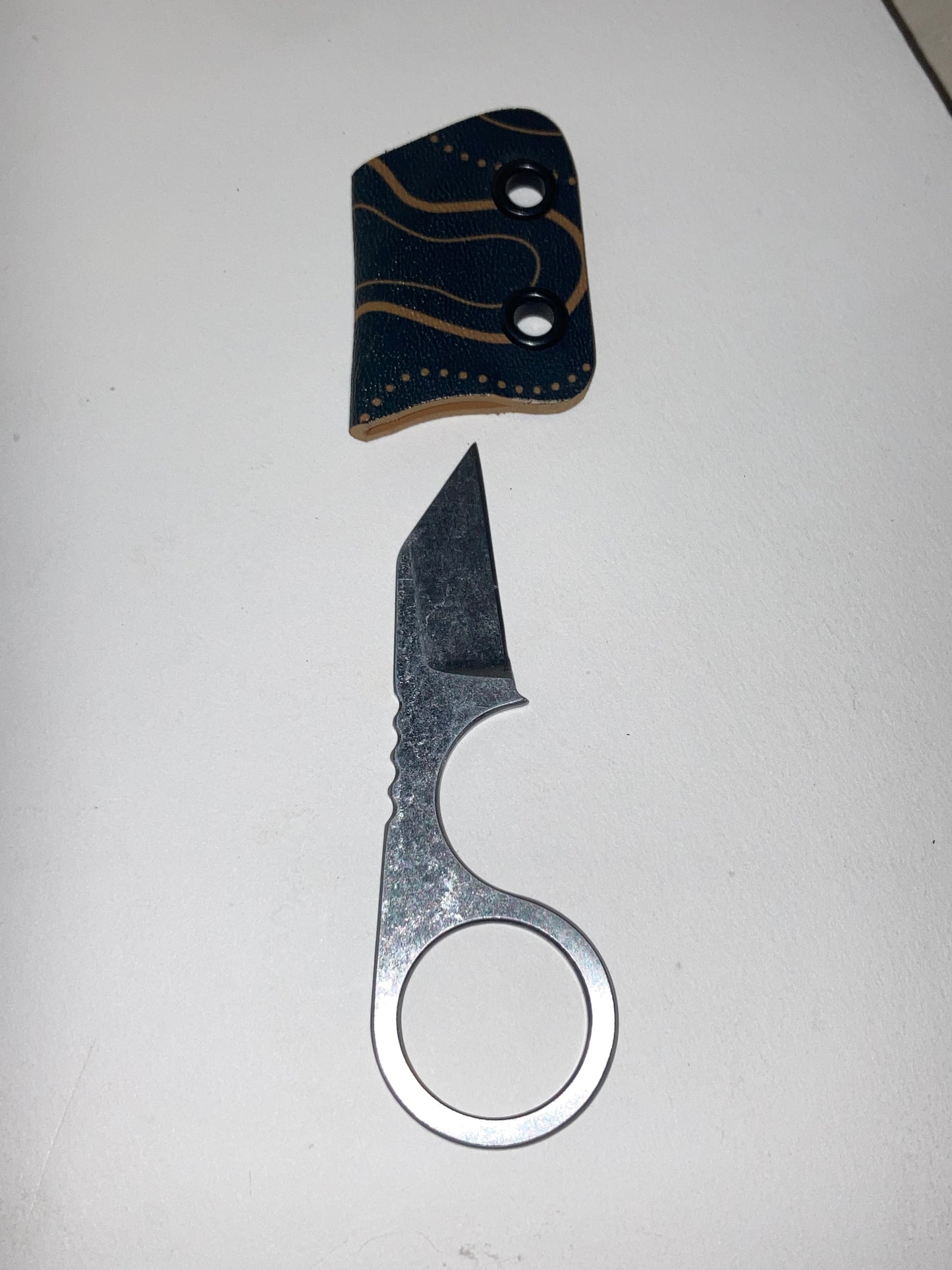 Compact Fixed Blade Tactical Knife